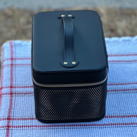 Makeup and Jewelry Organizer - Picture 12 of 16